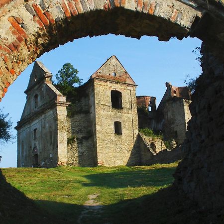 Domek Skowronek Z Basenem Lesko Exterior foto